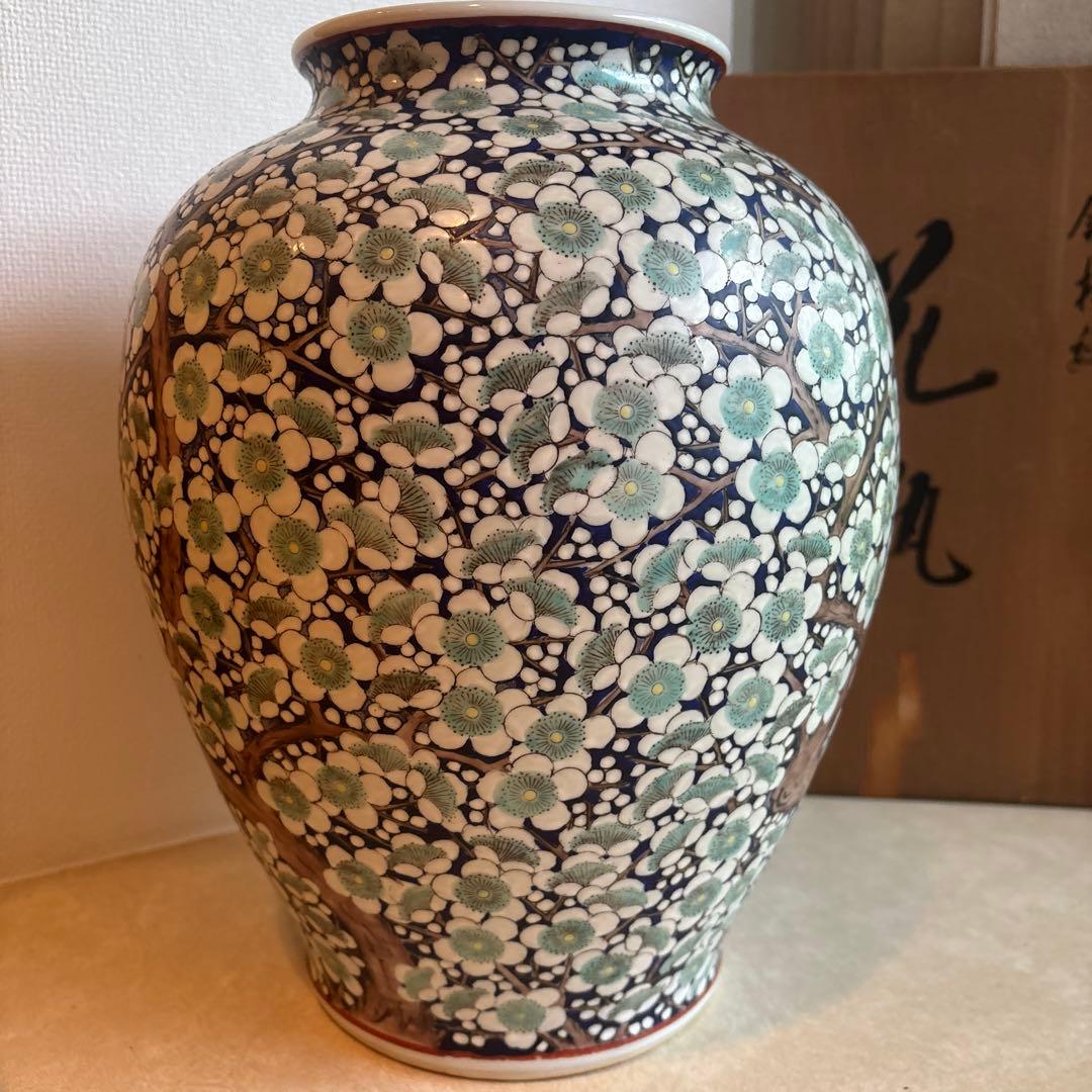 【董芸】有田焼 色鍋島 視行窯 池田 視行 梅花尽くし文 花瓶