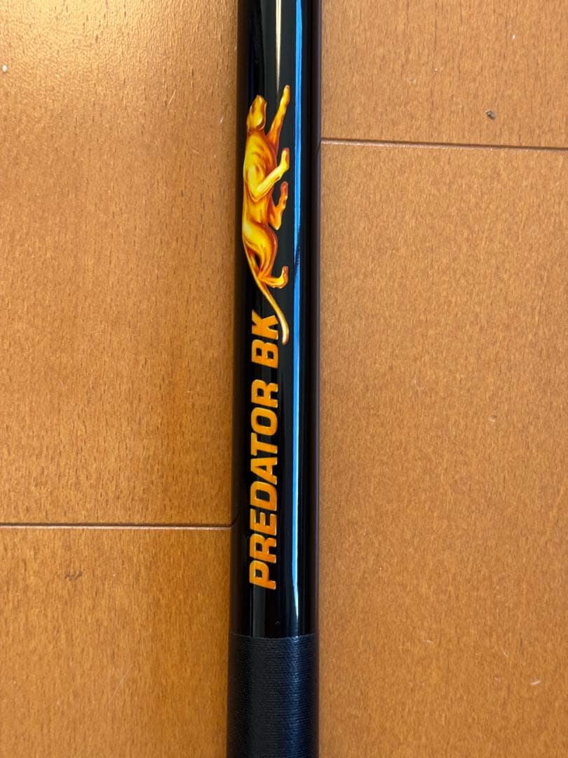 Predator 314 ビリヤードキュー 黒と白のコンビネーション （2本）