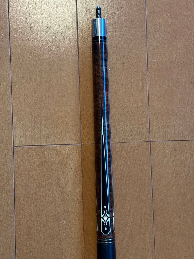 Predator 314 ビリヤードキュー 黒と白のコンビネーション （2本）