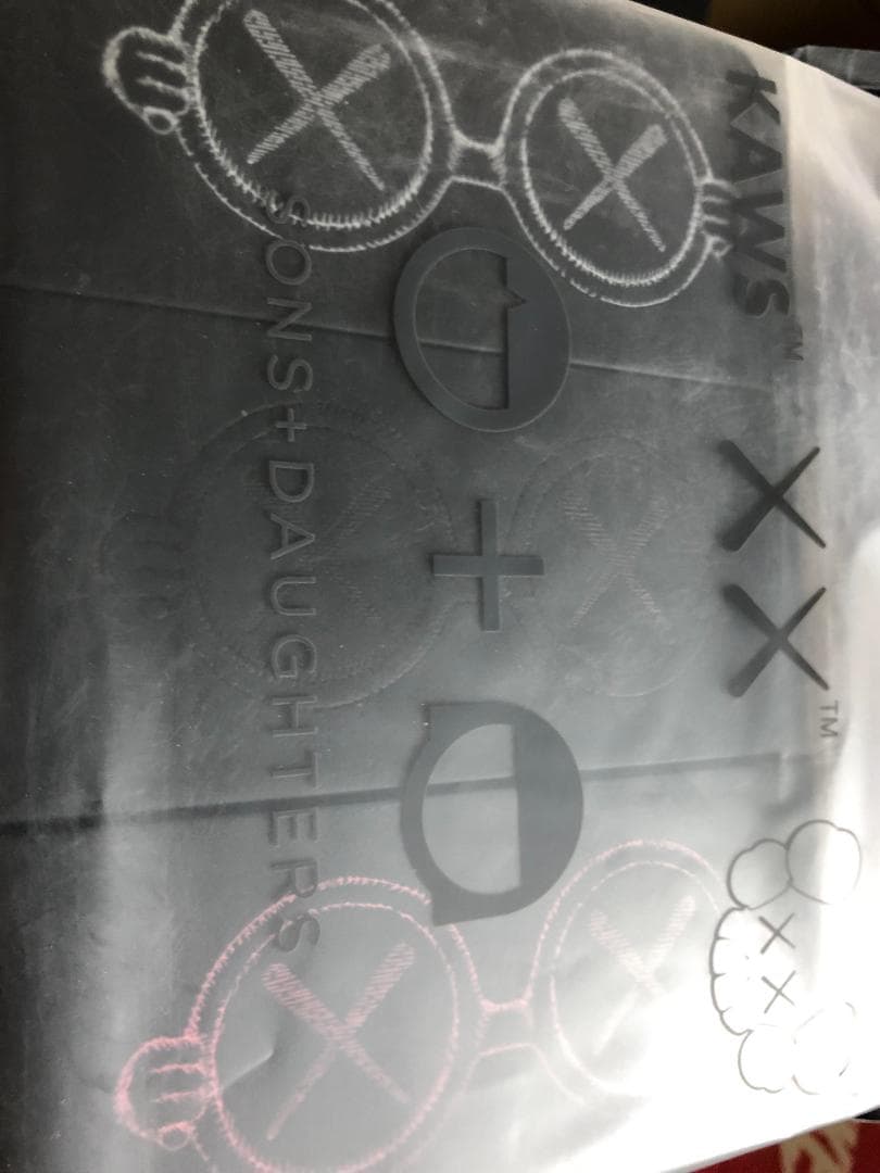 KAWS SONS + DAUGHTERS SUNGLASSES セット