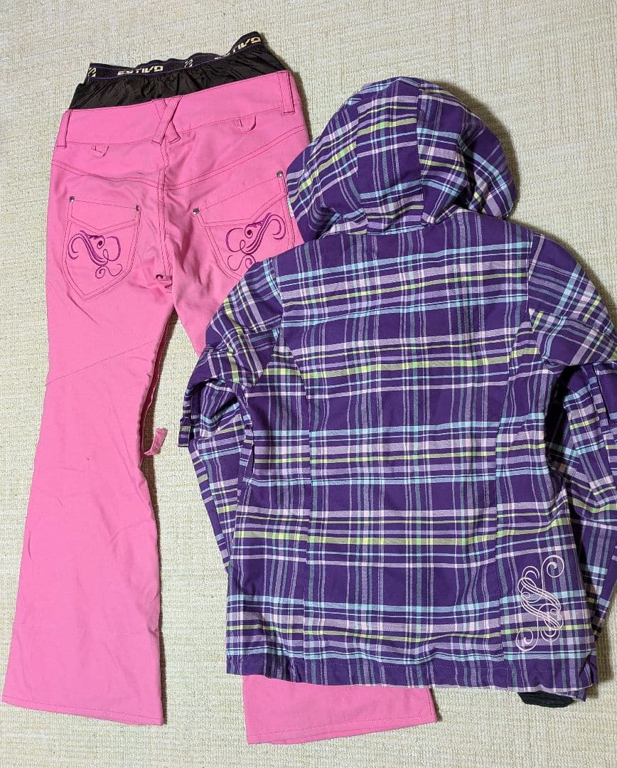 ESTIVOエスティボ レディース　スノボードスノボースキーウェア　サイズM