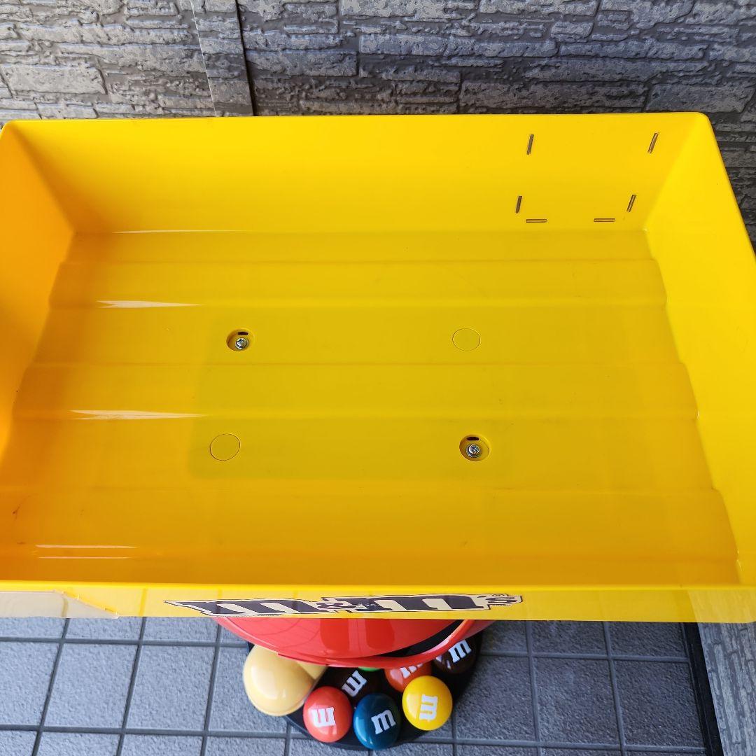 m&m's エムアンドエムズ　非売品！特大ディスプレイ　(トレイ付)