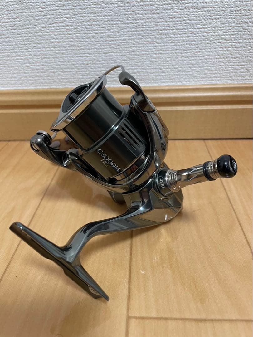 SHIMANO C3000MHG スピニングリール　22 ステラ