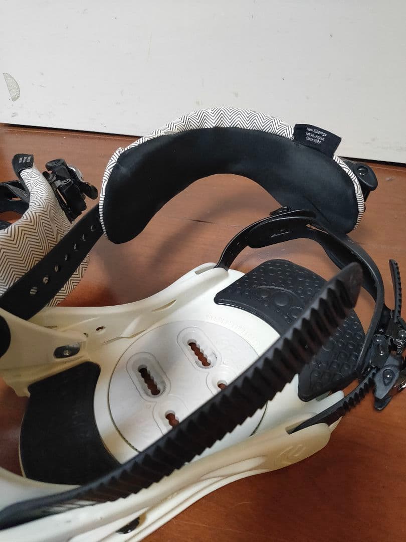 FLUX フラックス PR スノーボードビンディング ホワイト/ブラック