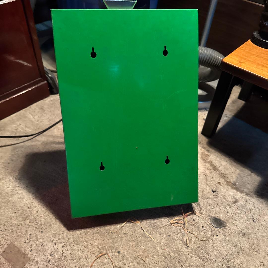 【アンティーク】スチール製 鏡付き 鍵保管庫 キーボックス ノベルティ 古道具