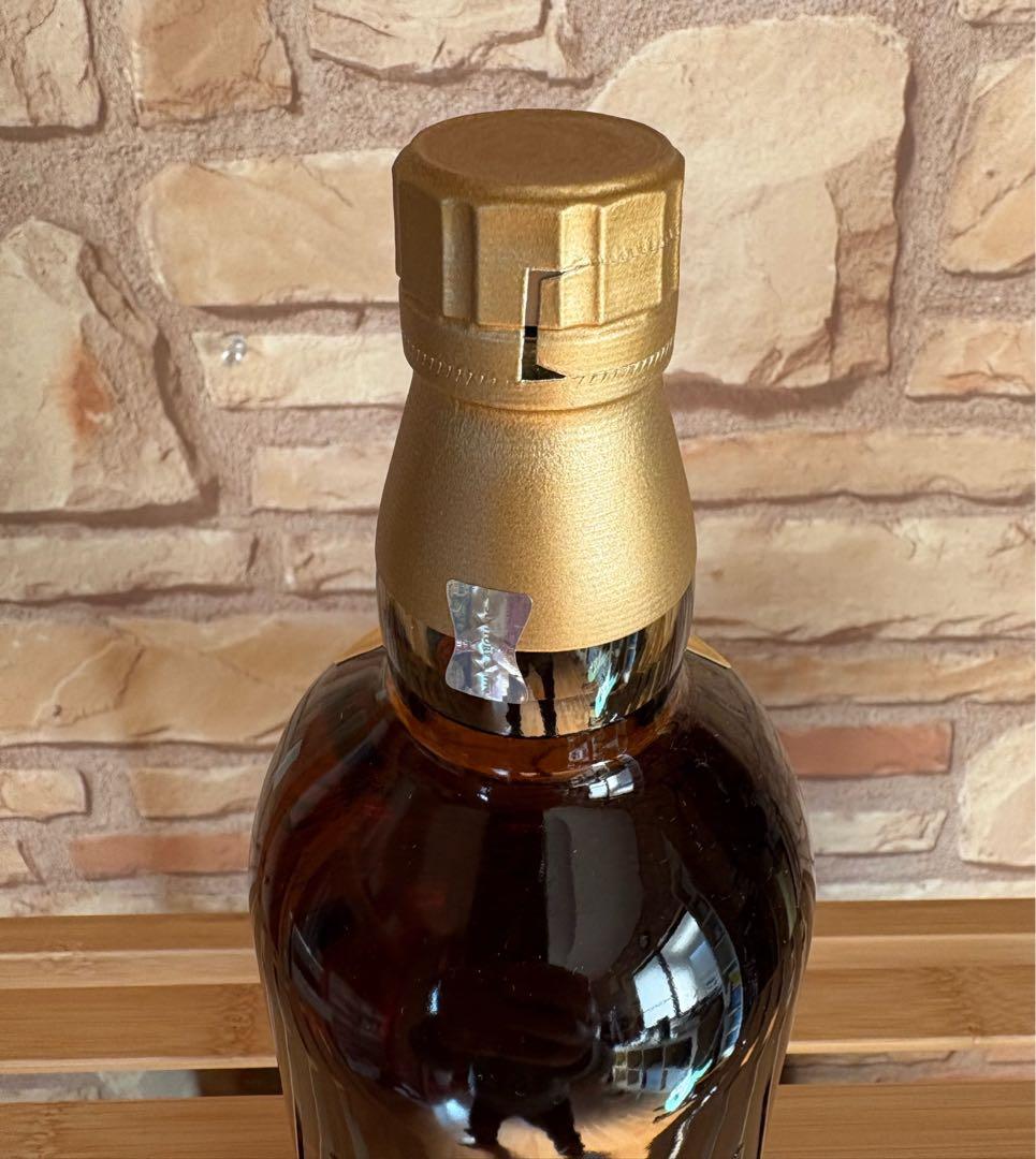 新品未開栓　箱入り　サントリー山崎 12年 シングルモルトウイスキー 700ml