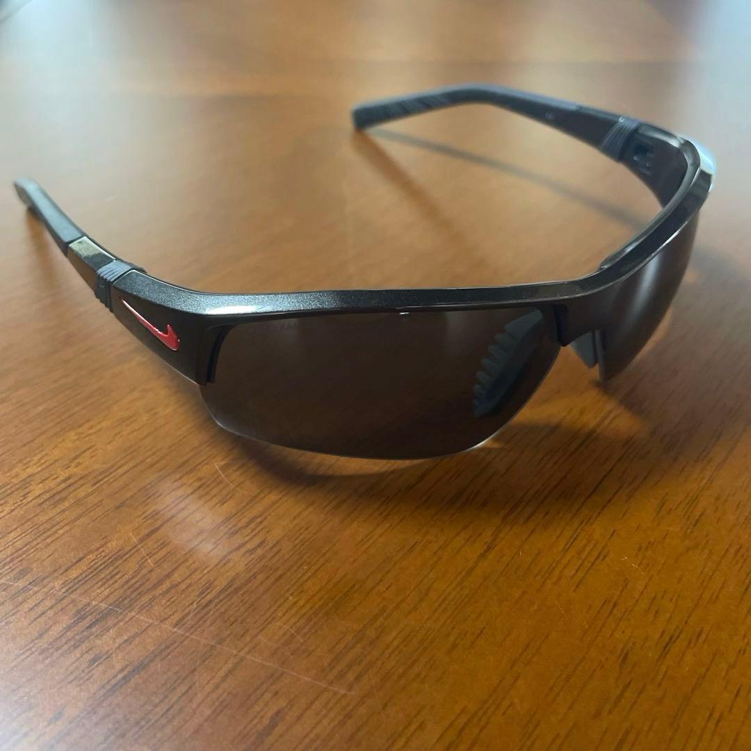 長渕剛　着用　NIKE 赤ロゴ　二枚レンズ サングラス　長渕