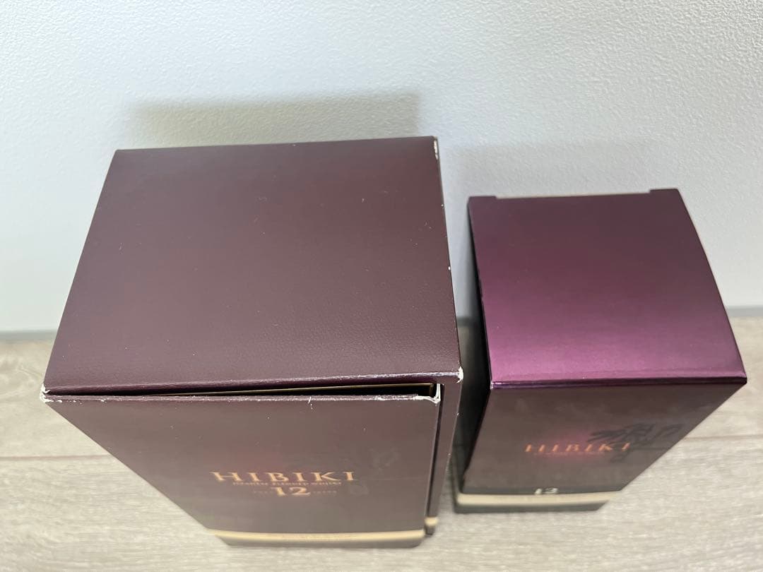 【終売品】サントリー　 響12年　500ml 700ml 2本セット