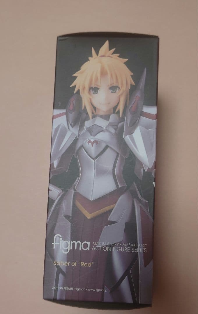 figma 414 赤のセイバー