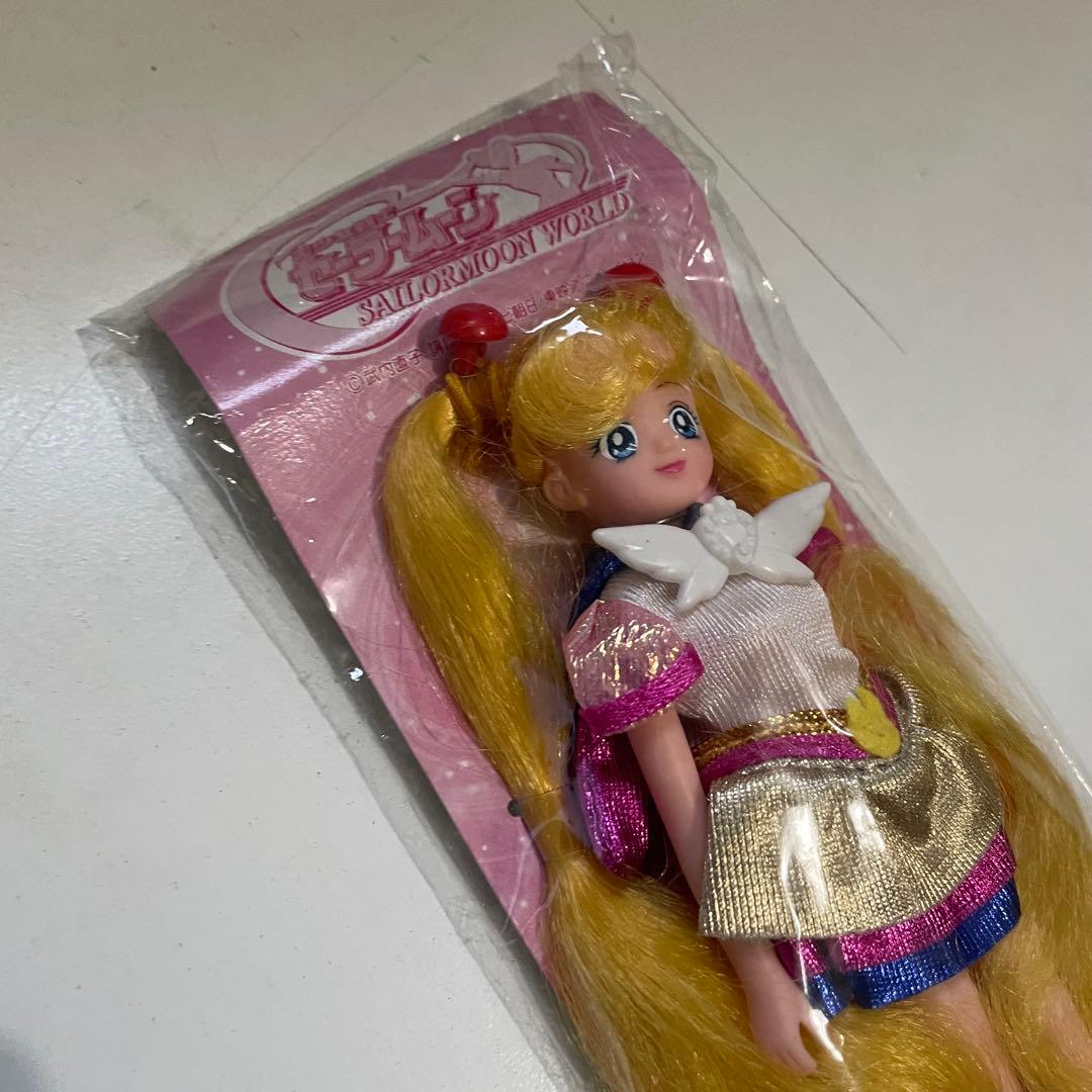 セーラームーンワールド　応募者全員プレゼント　ドール フィギュア 人形 希少