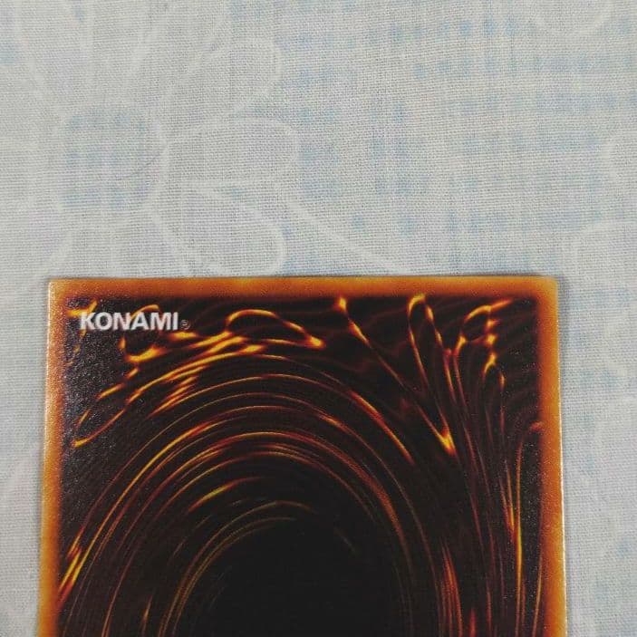 遊戯王PC1−002【ノーパラ】黒いペンダント