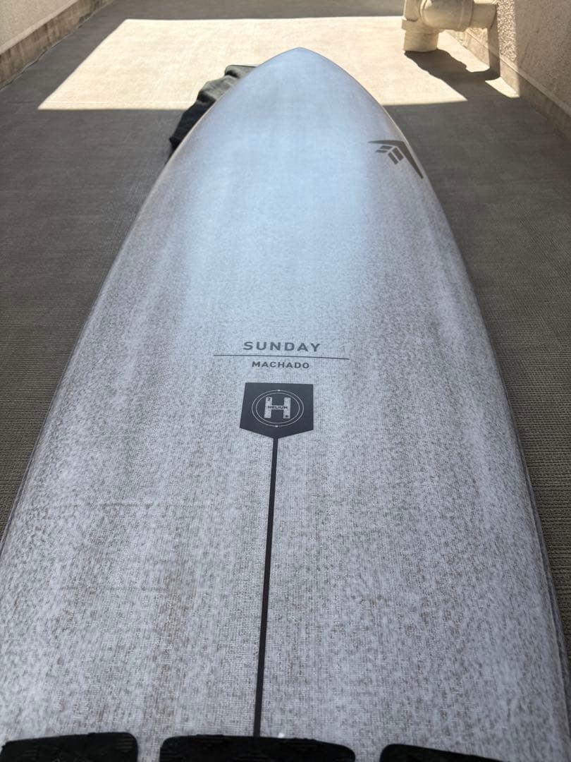 Firewire Sunday Volcanic 6'4（フィン他付属品多数）