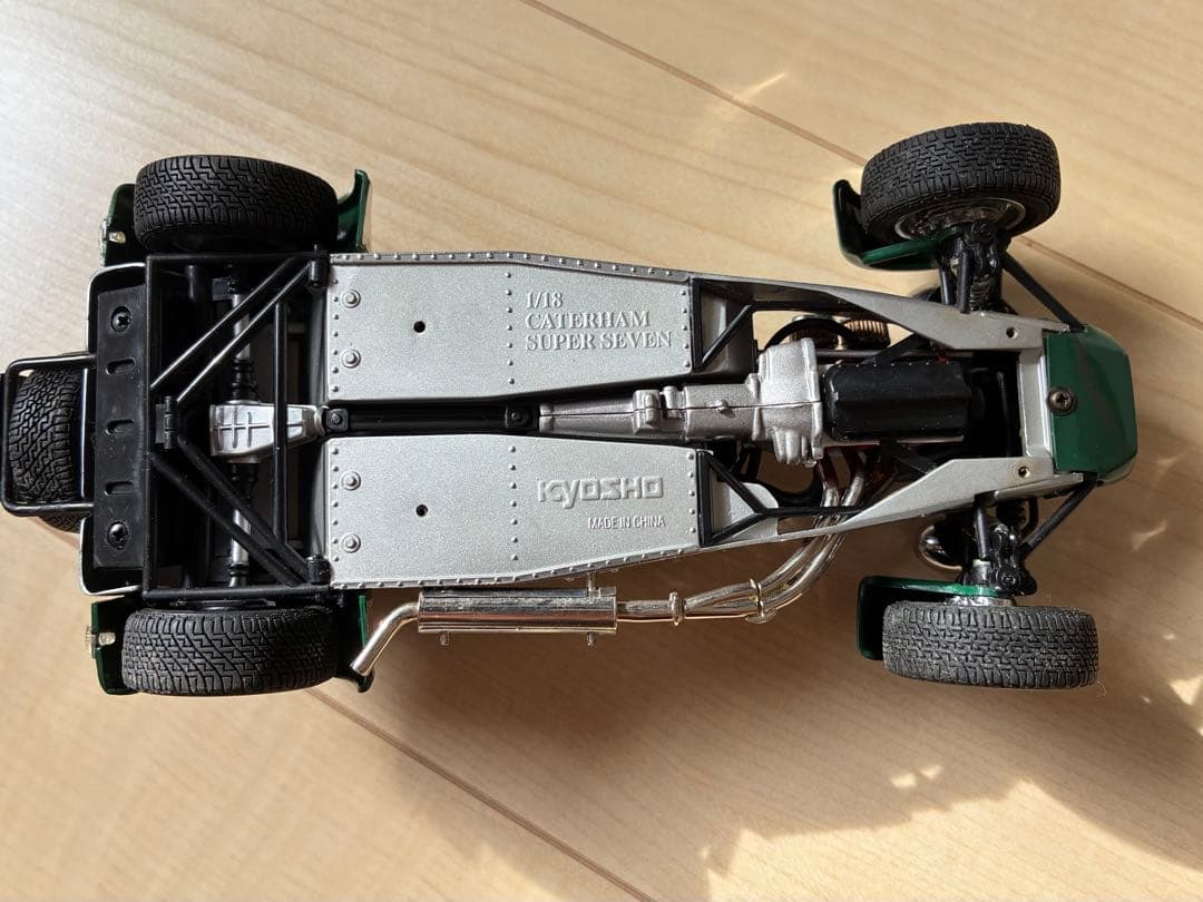 京商 1/18 ケータハムスーパーセブン