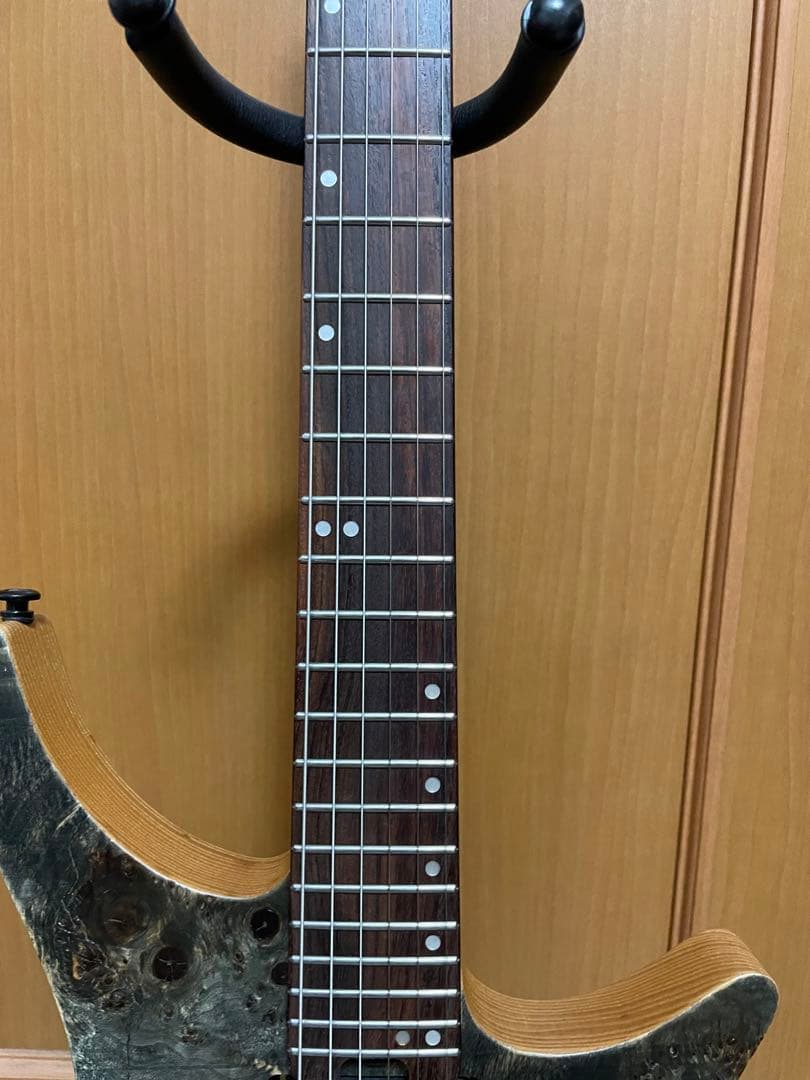 値下げEART ヘッドレスギター初期型 トレモロ付