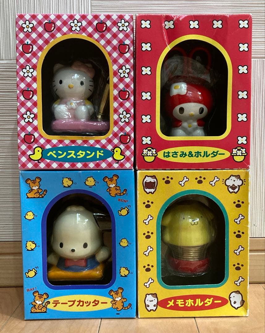 レトロ！　サンリオ　キャラクターグッズ