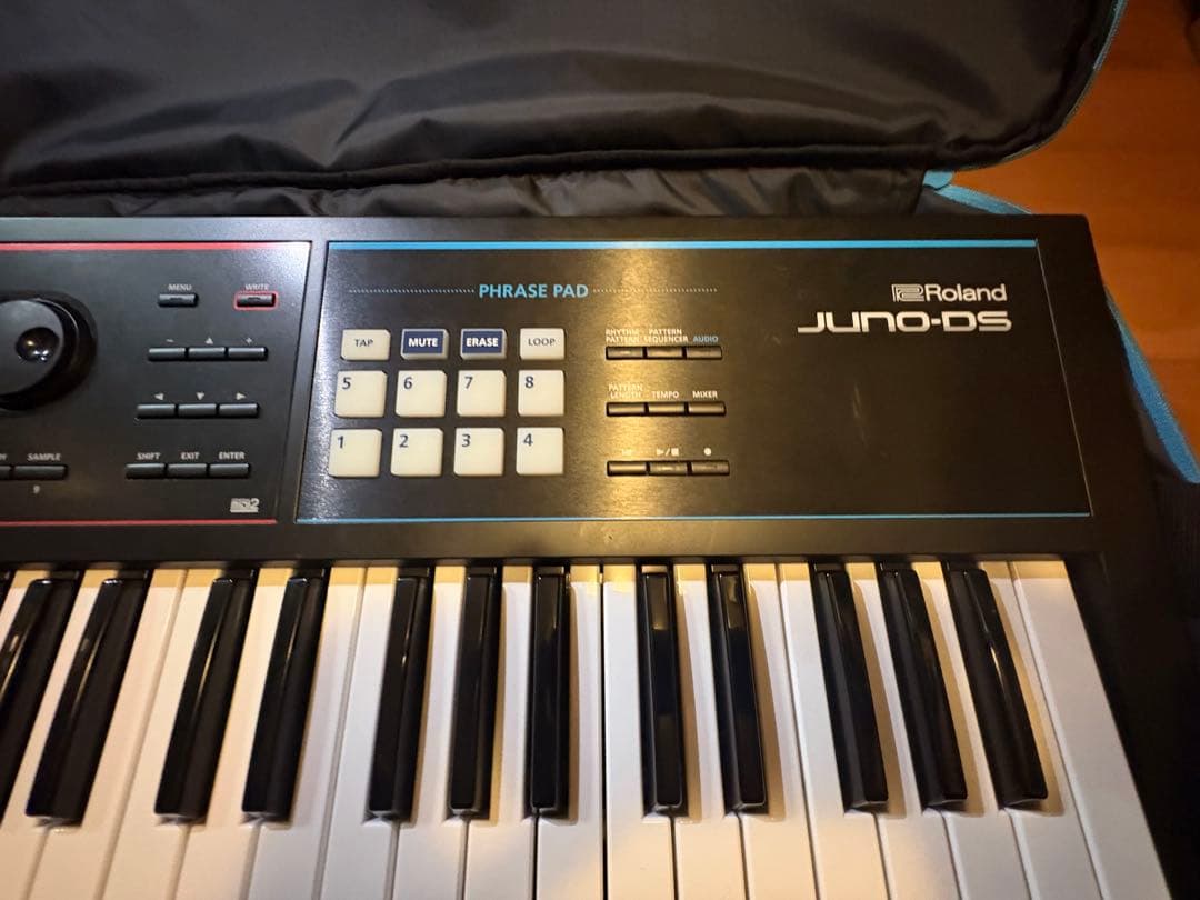 ✳︎U✳︎Roland JUNO-DS61＋純正ペダル＋専用ケース＋シールド
