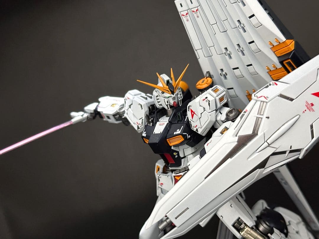 m*中様 ガンプラ RG 全塗装完成品 νガンダム