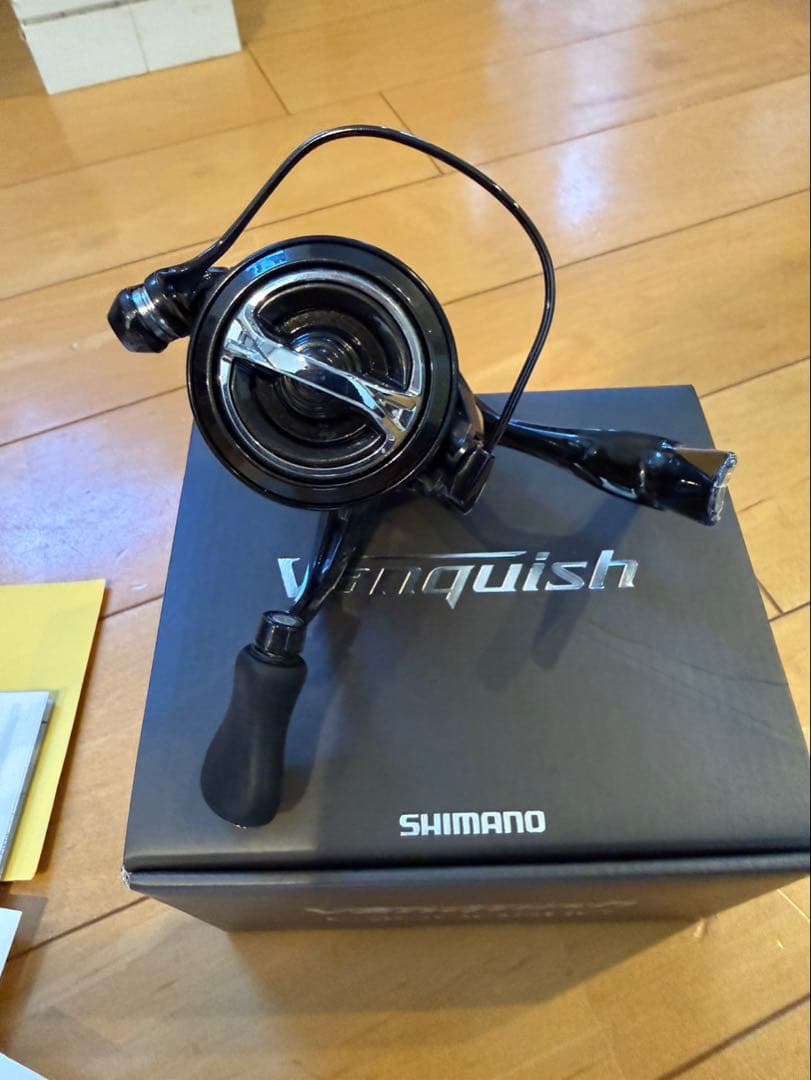 シマノ　SHIMANO 23ヴァンキッシュ　C2000SHG リールカバー付き