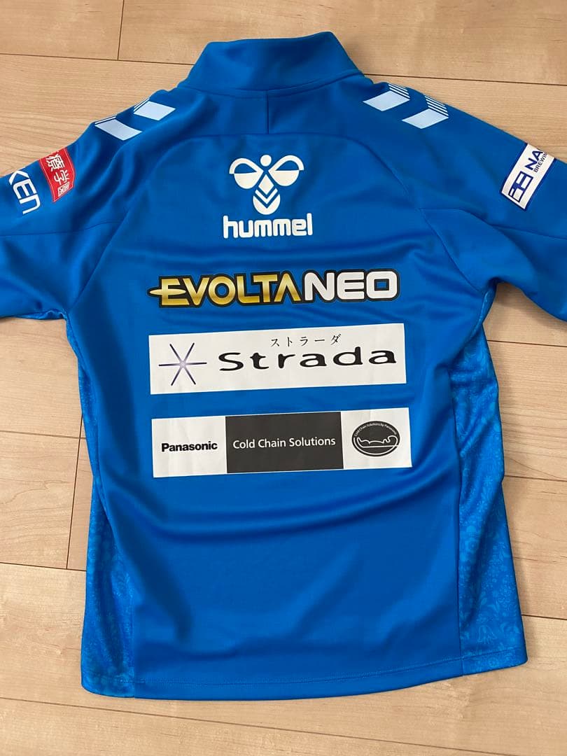 ガンバ大阪2024ハーフジップトレーニングシャツ　Lサイズ