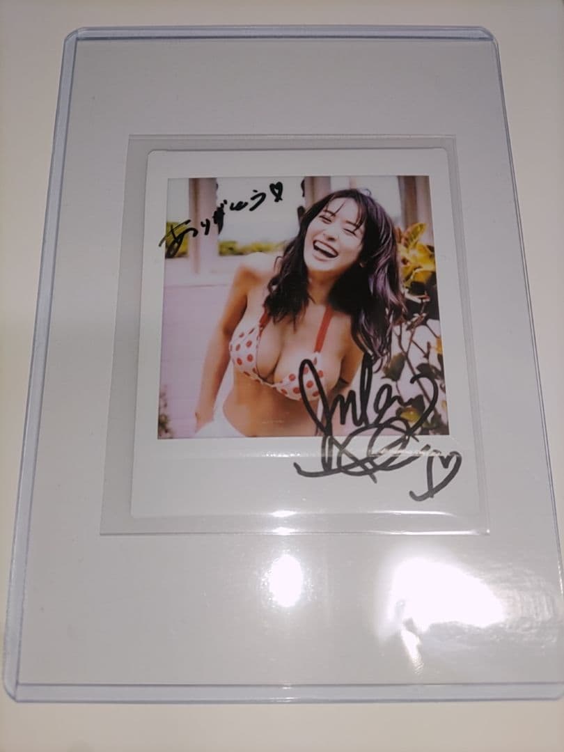 泉里香ポラロイド