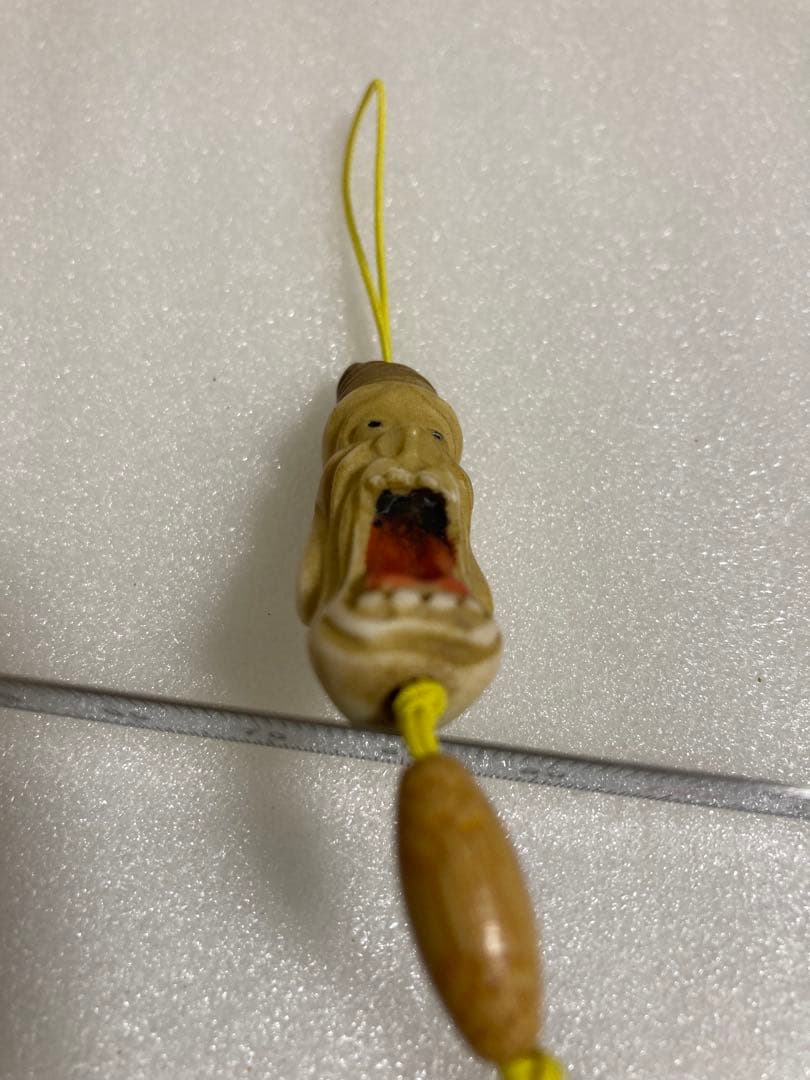 天然素材　びっくり爺　彫刻　提げ物　根付