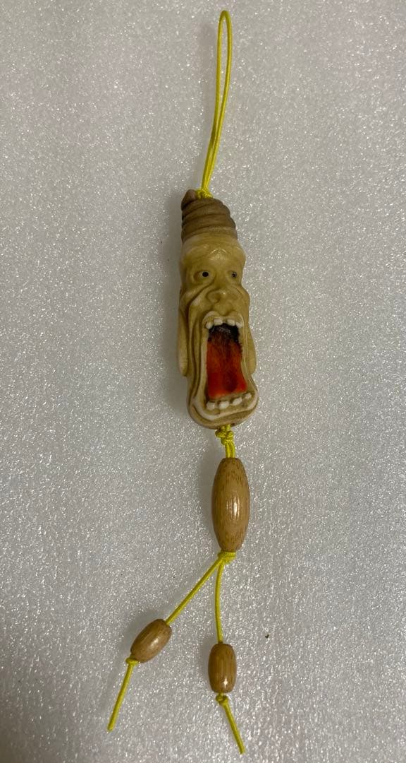 天然素材　びっくり爺　彫刻　提げ物　根付