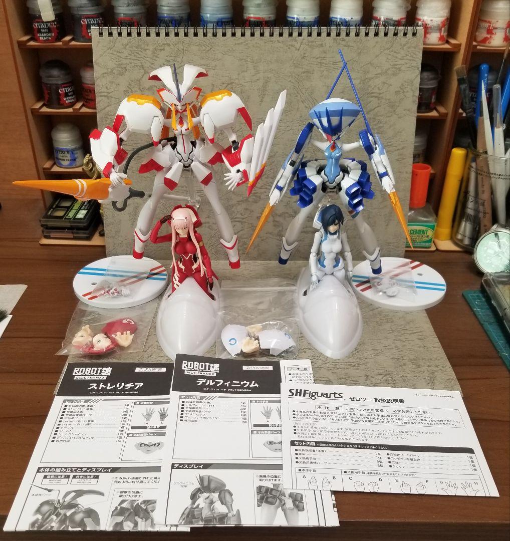 ダーリンインザフランキス　ストレリチア　ゼロツー　デルフィニウム　イチゴ