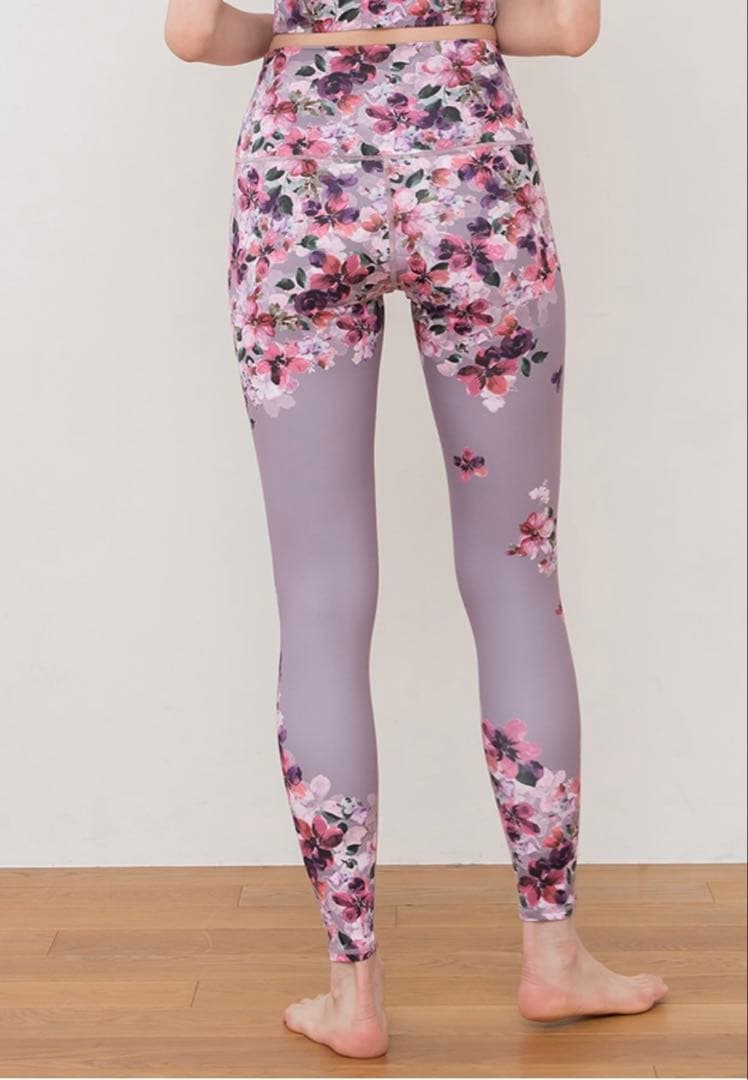 【プロフ必読】SUKALA スカーラフルオブフラワーパネルレギンス　M