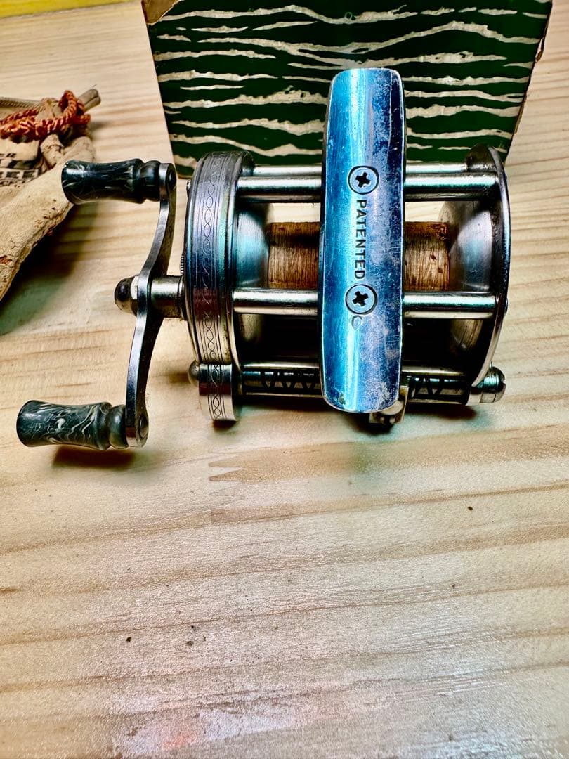 Pflueger Summit Left Hand Model フルーガー左巻き