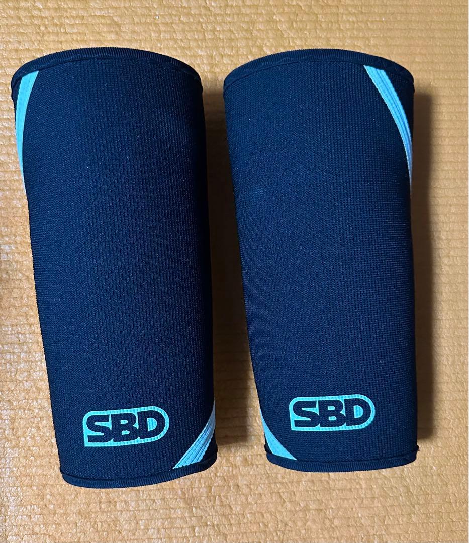 SBD ニースリーブ Mサイズ ブラック/ホワイト momentum