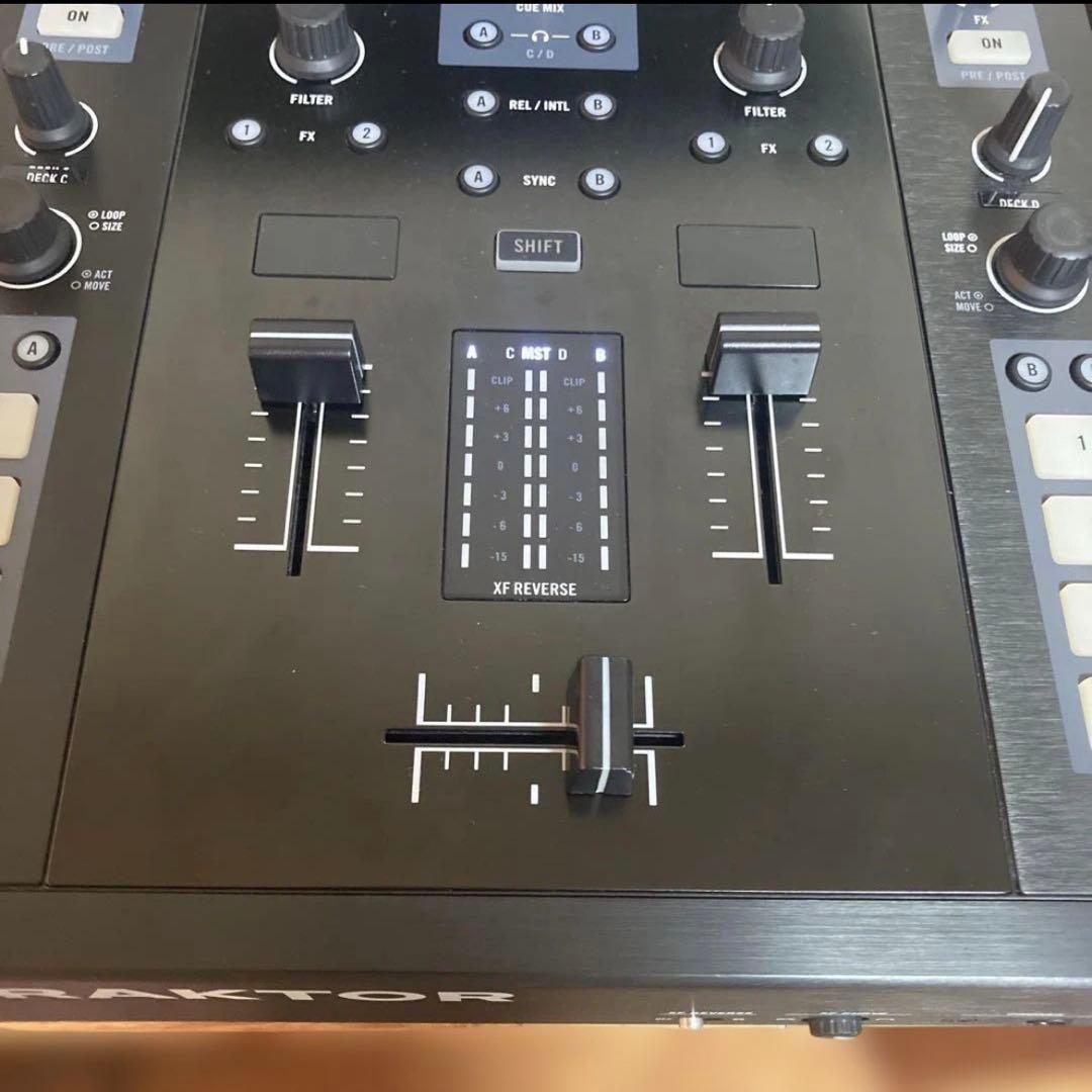 美品！TRAKTOR KONTROL Z2 DJミキサー