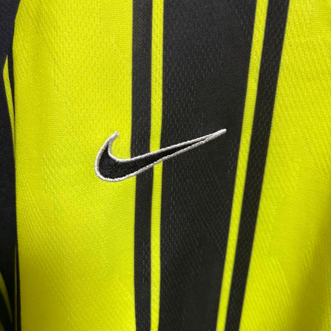 ナイキ　ビンテージ　サッカーユニフォーム 90sドルトムント　カラーリングモデル