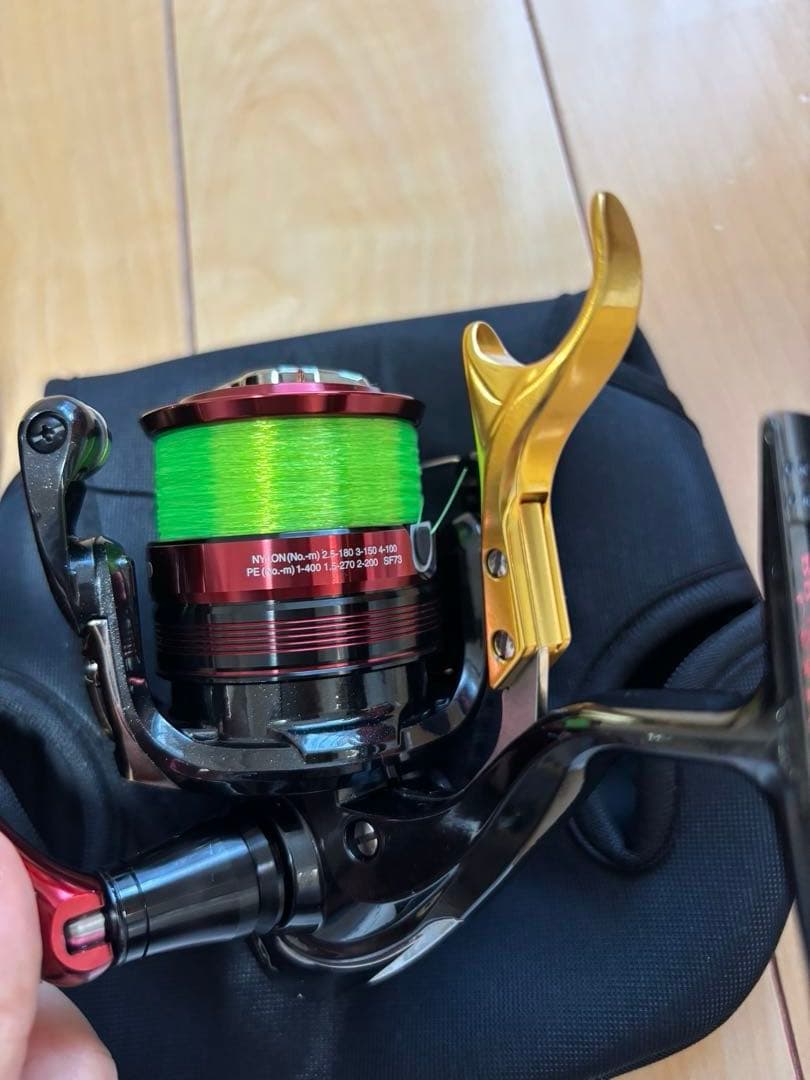 SHIMANO BB-X Larisa C3000DHG スピニングリール