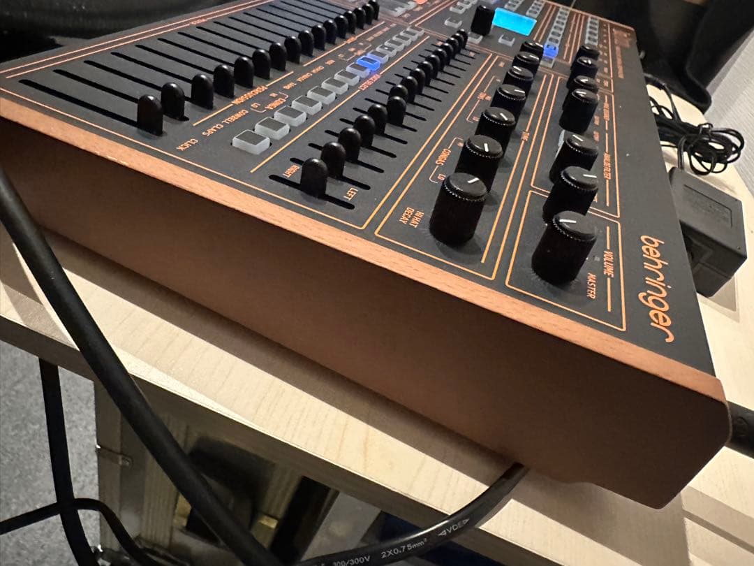 キャラメルマンさん専用/Behringer LM DRUM サンプラー