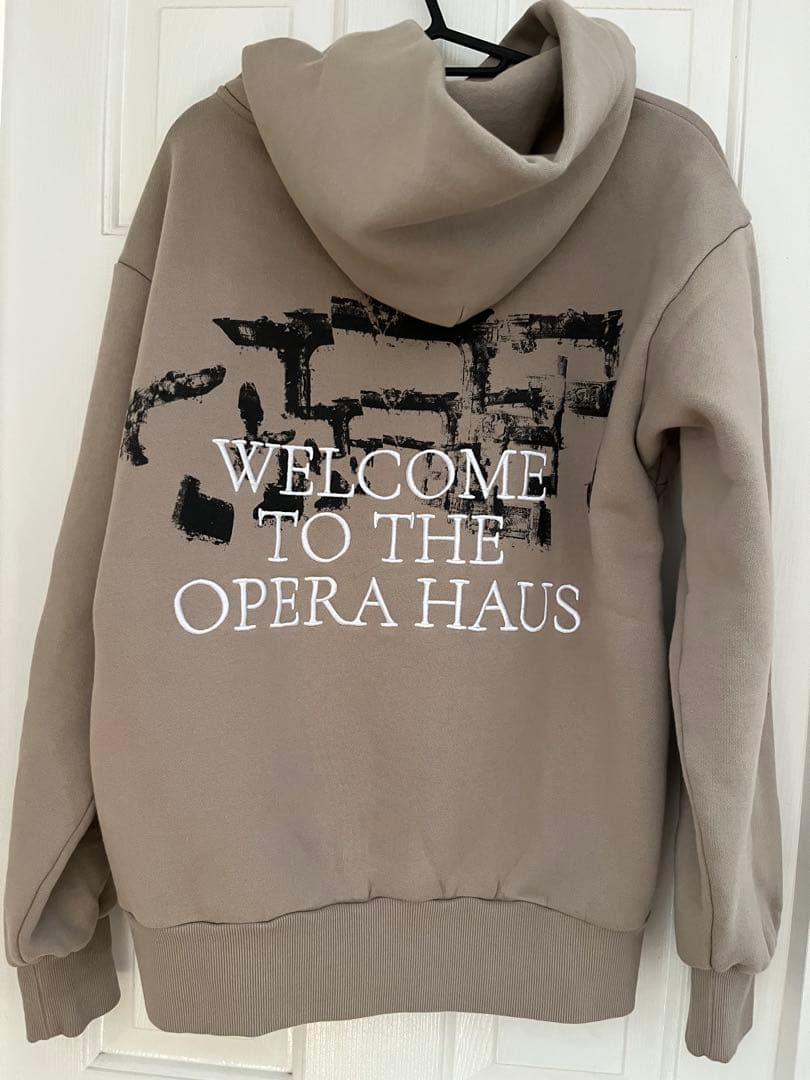 【新品】LADY GAGA THE MAYHEM BALL 公式パーカー