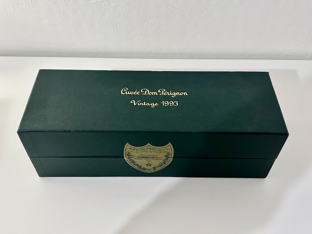 1993年 ヴィンテージ ドン・ペリニョン シャンパン 箱入り