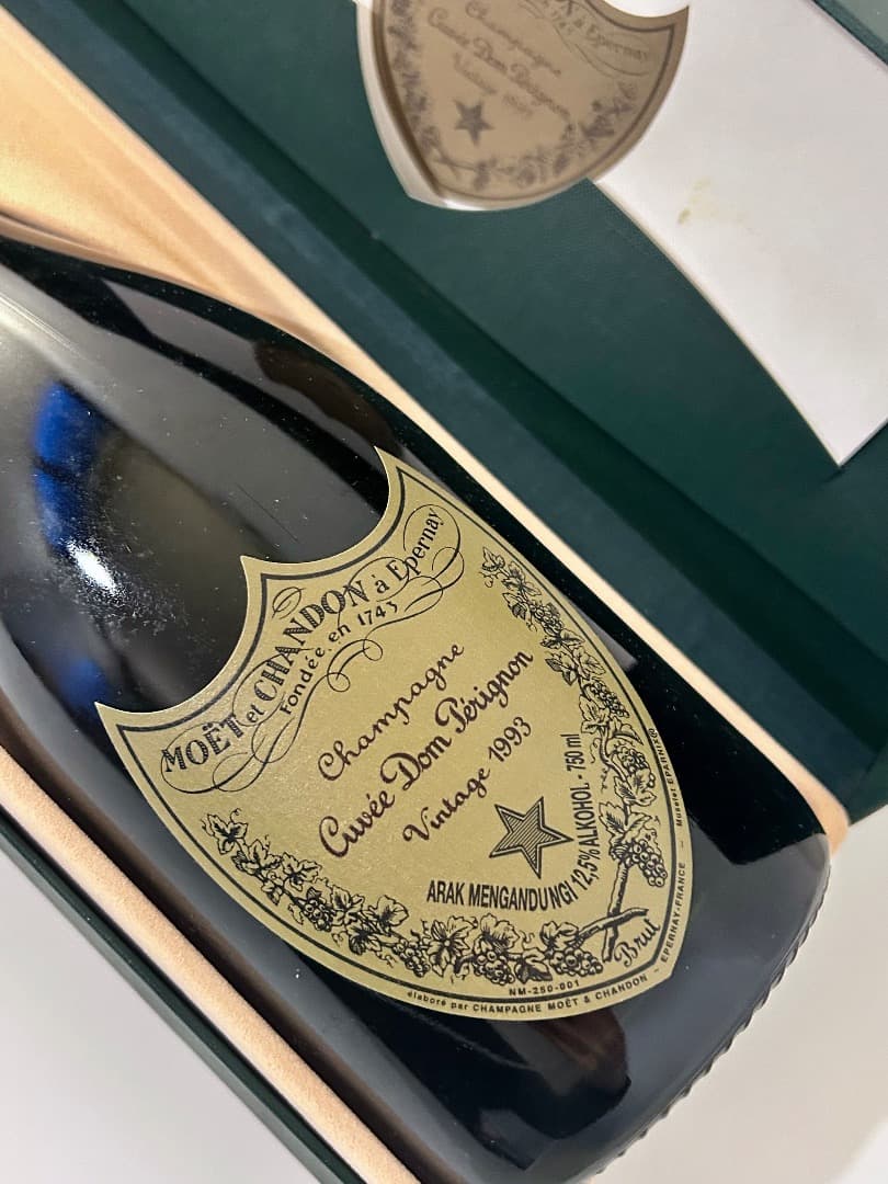 1993年 ヴィンテージ ドン・ペリニョン シャンパン 箱入り