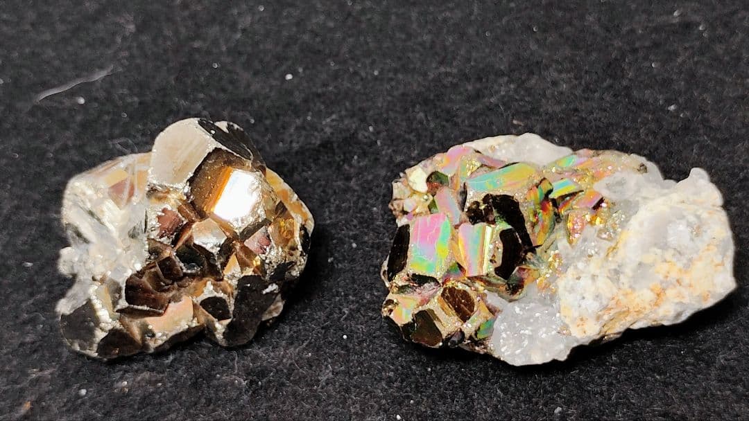 【コレクター向】レインボーパイライト イリデッセンスパイライト 水晶 共生