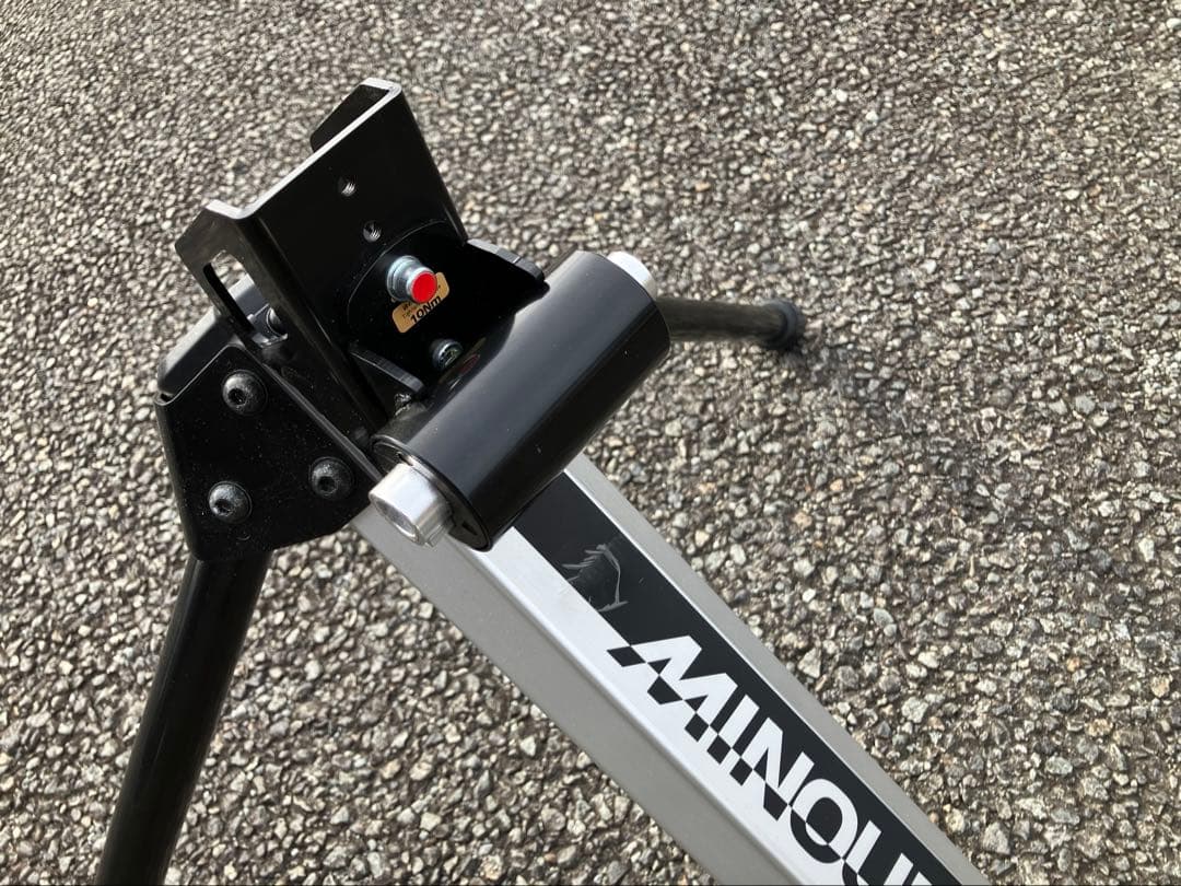 MINOURA ミノウラ　FG550A ハイブリッドローラー　キャリングケース付