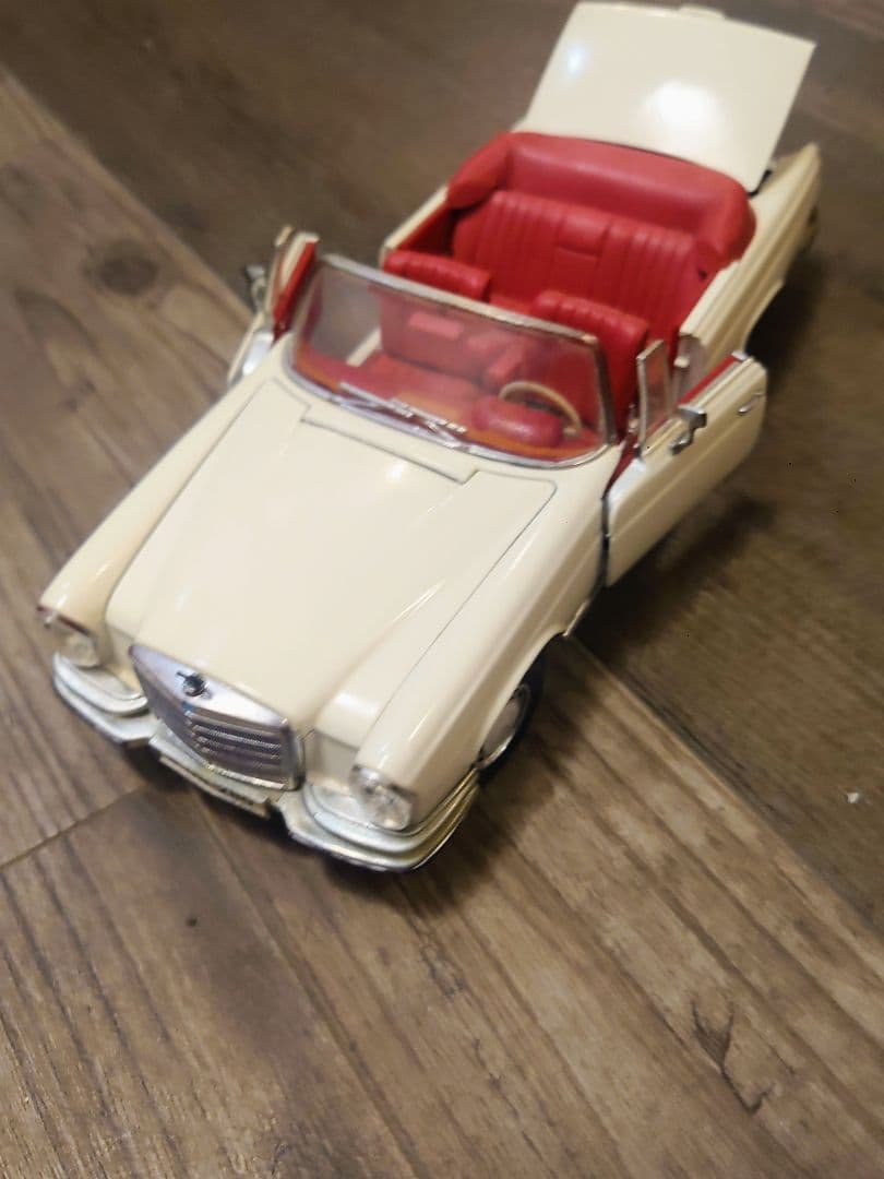 2台セット メルセデス 1/18 箱なし イタリア製 MERCEDES まとめて