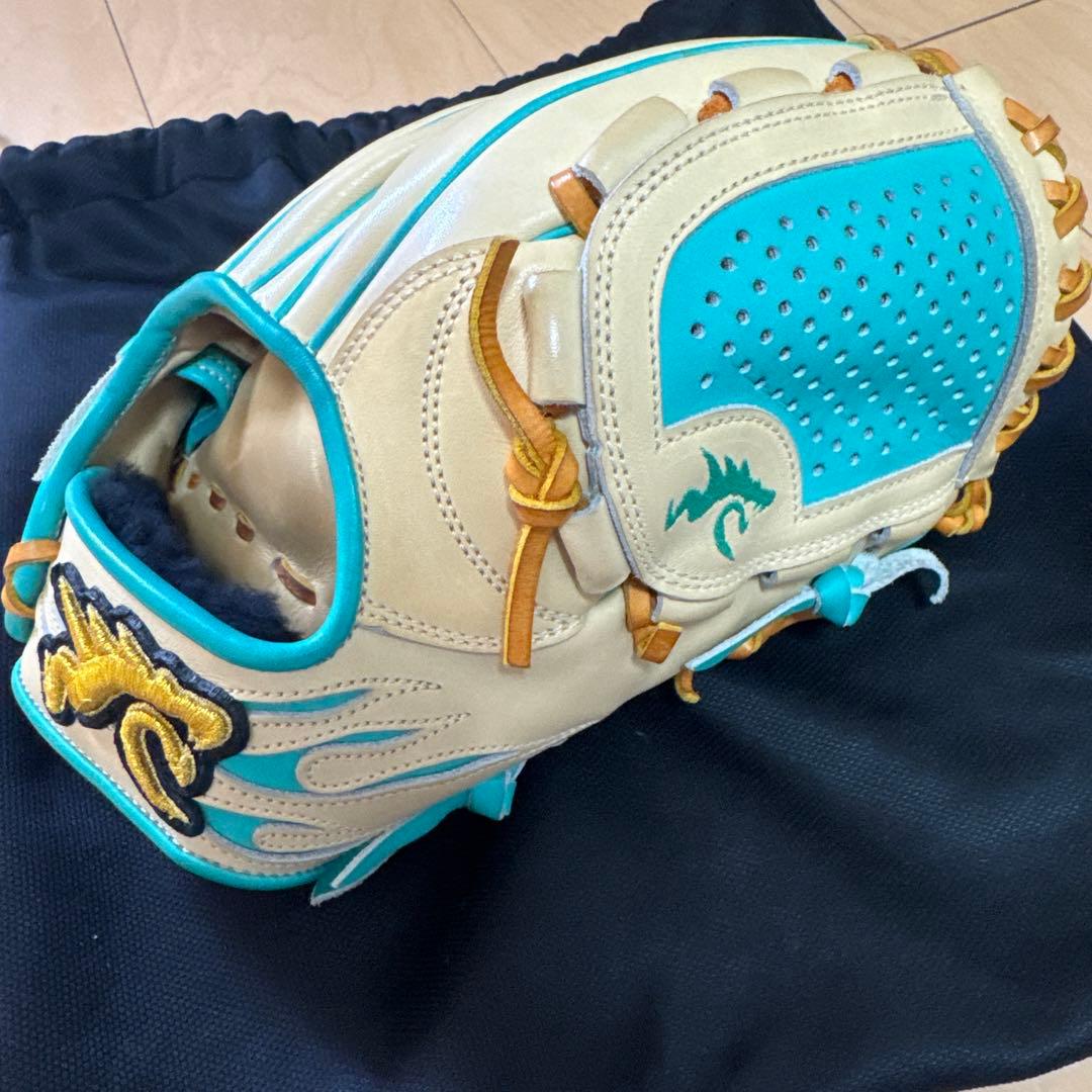 グローブスタジオRYU 限定軟式用グラブ