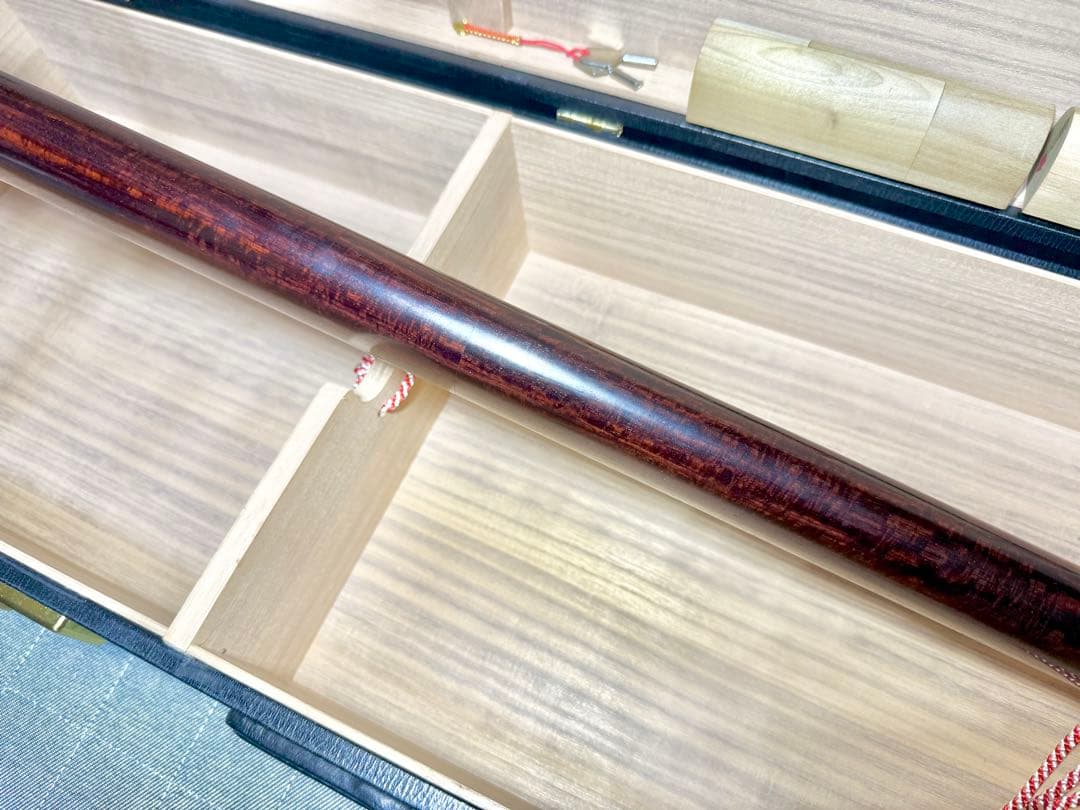 【新春丙午】極上 津軽三味線 金細 綾杉胴 超重量 虎縮杢 超美品 糸巻 太棹