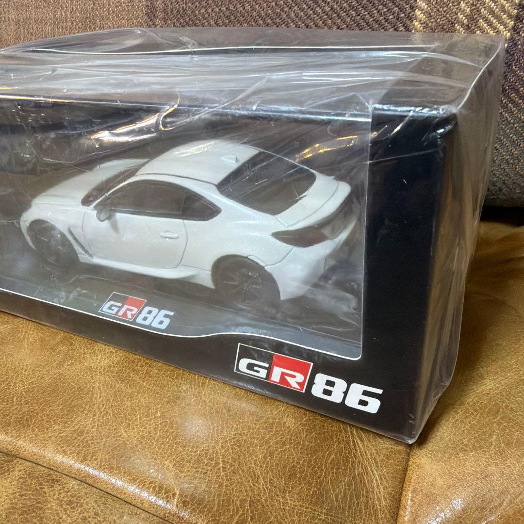 GR86 ホワイトパール　ミニカー 新品　未開封　非売品
