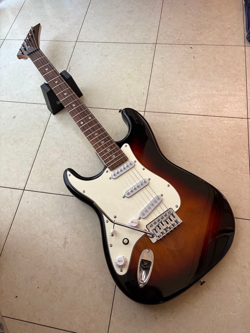 ストラトタイプ レフティ／LEDホワイト