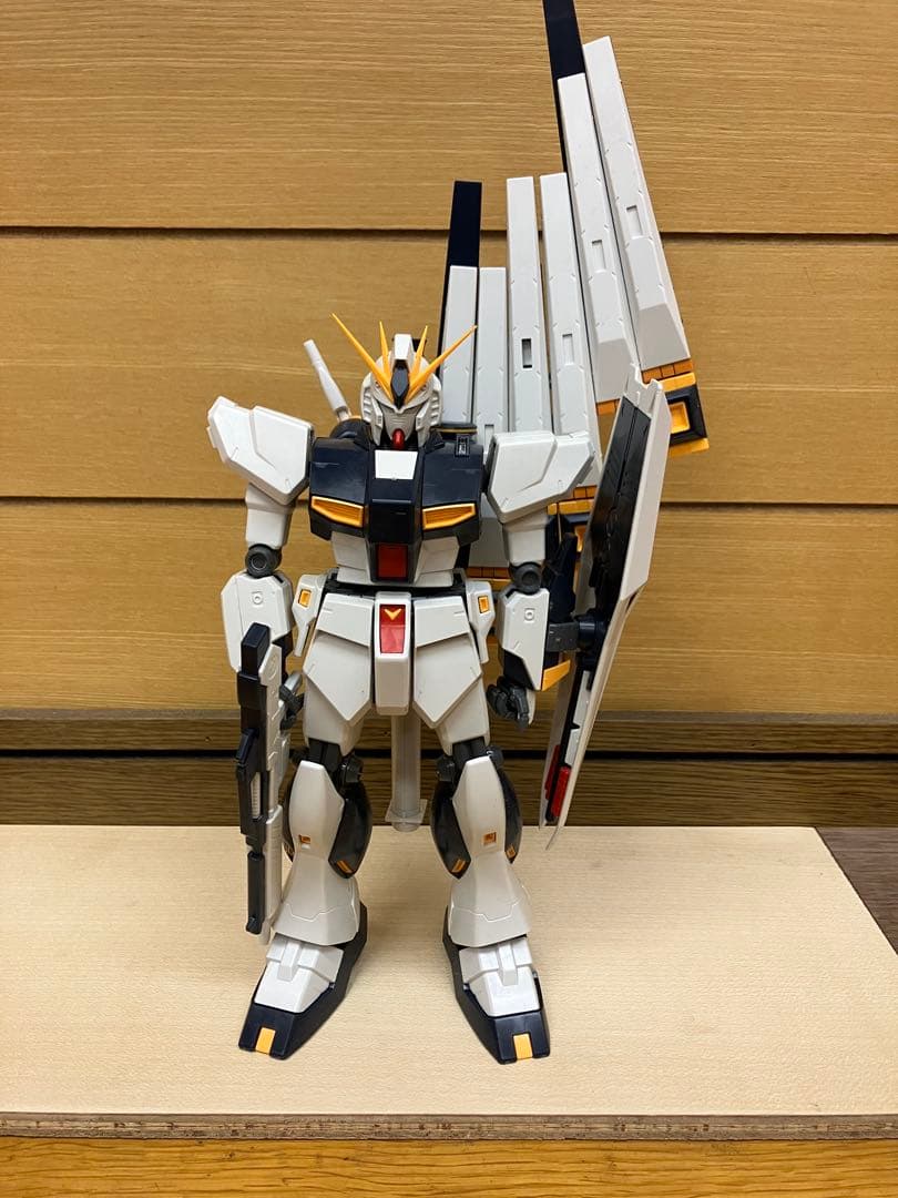 旧MG νガンダム、サザビー　バラ売り不可
