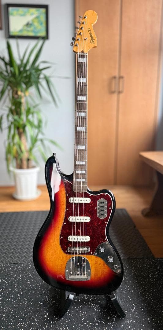 Squier Bass VI ギター