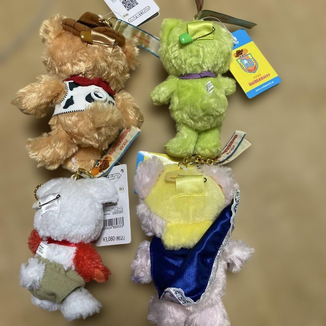 ディズニー　ユニベアシティ　ぬいぐるみ　キーホルダー