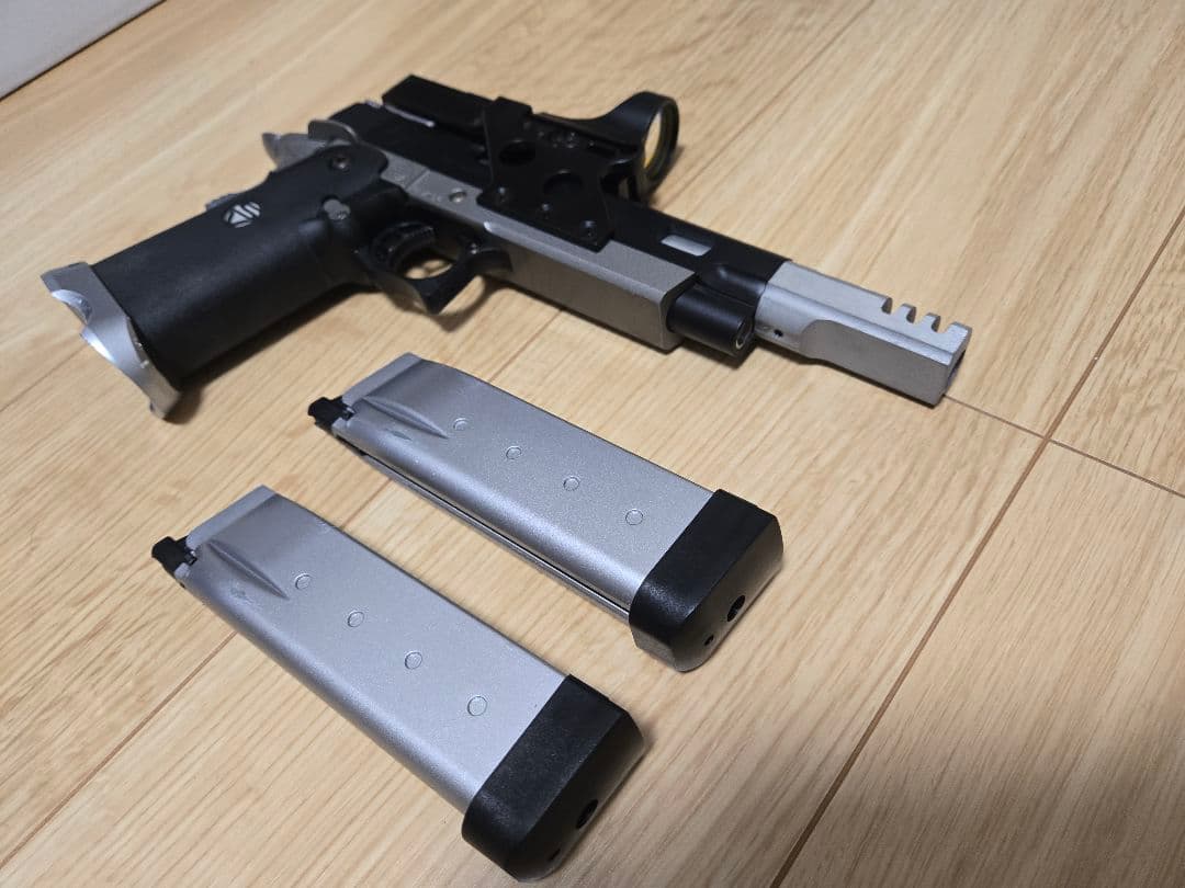 ウエスタンアームズ　SV インフィニティスピードコンプⅢ　スペアマガジン付き