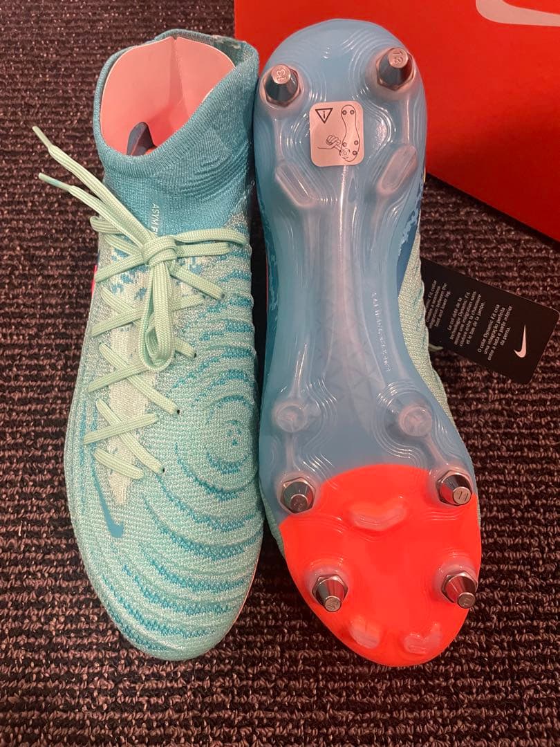 支給品　ナイキ　ファントム ルナ Ⅱ エリート SG 27.5