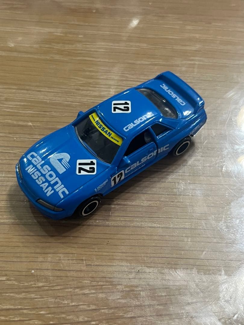 トミカ 日本製 赤箱 84 スカイライン GTR レーシング カルソニック